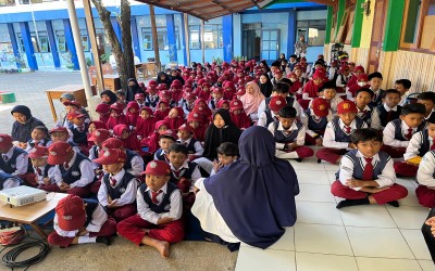 Zoom Meeting Bersama Pak Ketum Prof. Dr. Haedar Nashir, M.Si. Menyapa Majelis, Guru-Guru, dan Siswa Baru Muhammadiyah Tahun ajaran 2025/2026