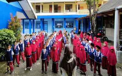 APEL PAGI SEKOLAH ADAB